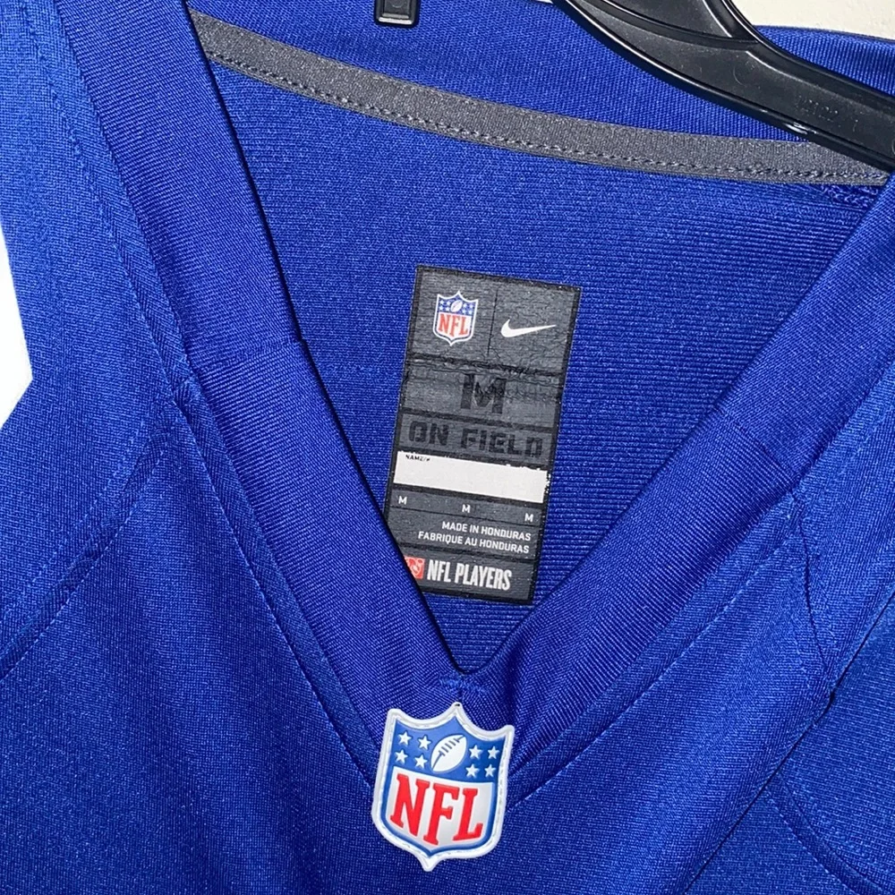 NFL Giants Victor Cruz Jersey - Picture 3 of 3